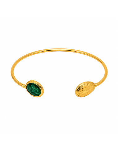 Brazalete dorado abierto con piedra central de jade verde