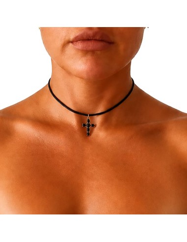 Collar cruz azabache con circonitas negras | Elegante y minimalista