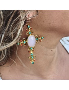 Pendientes cruz flamenca dorados | Cuarzo rosa y turquesas