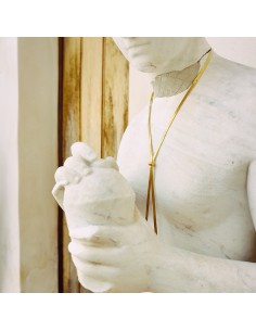 Nudo de Luz | Collar dorado tipo corbata ajustable