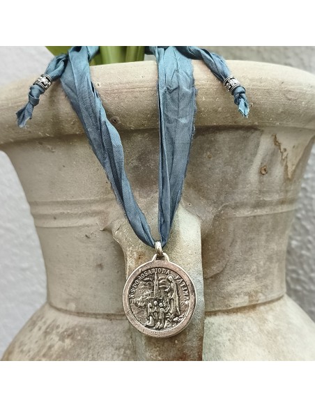 Medalla Virgen de Fátima con cordón de seda | Dorada y plateada | Mis Girasoles