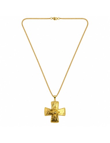 Collar dorado con colgante de cruz bizantina, borde trenzado, tres detalles ovalados centrales y cadena fina.