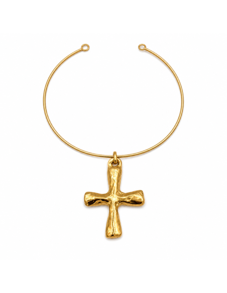 Collar choker rígido dorado con colgante de cruz texturizada